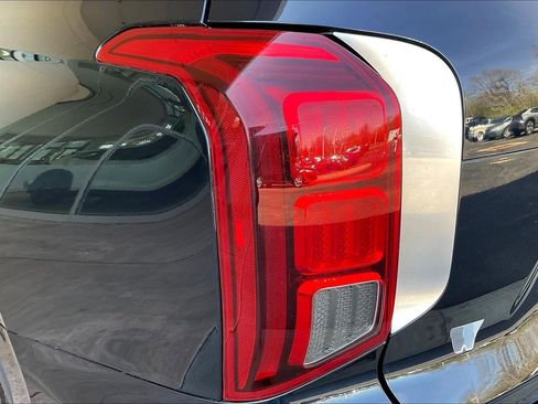 Used 2023 Hyundai Palisade Limited AWD/4WD image 23
