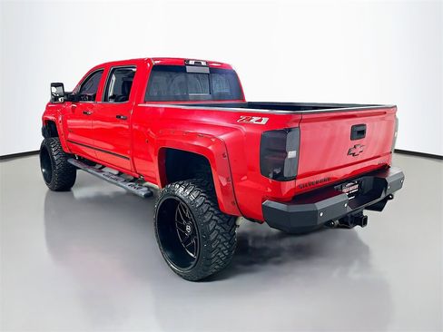 Used 2017 Chevrolet Silverado 2500 LTZ w/ Duramax Plus Package image 6