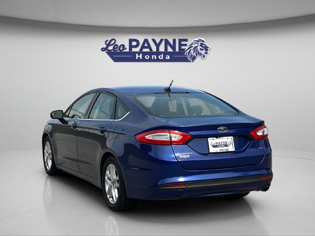 Used 2016 Ford Fusion SE FWD image 9