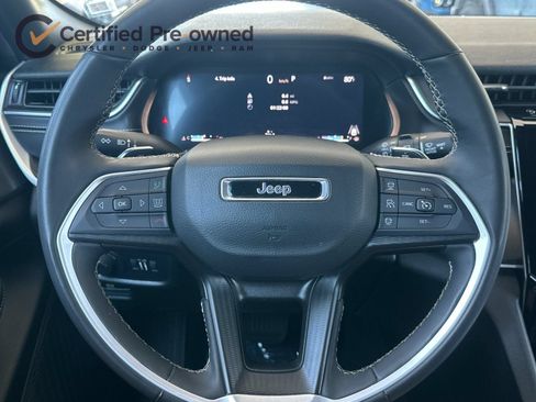 Used 2024 Jeep Grand Cherokee Altitude AWD/4WD image 24