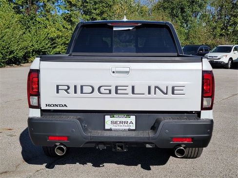 New 2026 Honda Ridgeline Black Edition image 5