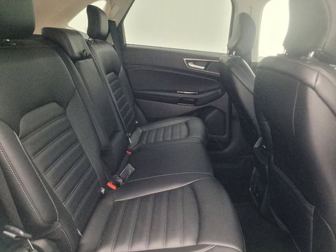 Used 2019 Ford Edge SEL w/ Equipment Group 201A FWD image 19