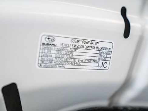 Certified 2023 Subaru Outback Limited image 31