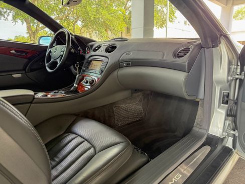 Used 2005 Mercedes-Benz SL 65 AMG image 26