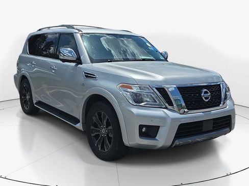 Used 2019 Nissan Armada Platinum w/ Captain's Chairs Package RWD image 4