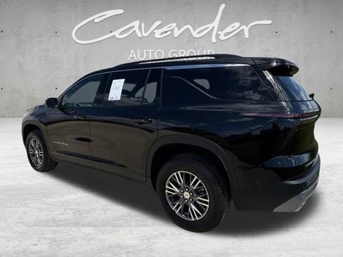Used 2026 Chevrolet Traverse LT w/ Driver Confidence Package FWD image 14