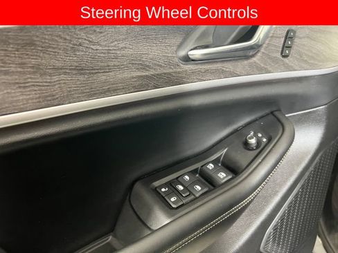 Used 2024 Jeep Grand Cherokee L Limited RWD image 13