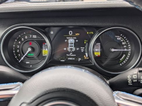 Used 2021 Jeep Wrangler Unlimited Rubicon 4xe w/ Dual Top Group image 23