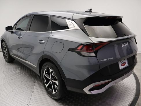 Used 2025 Kia Sportage EX FWD image 11
