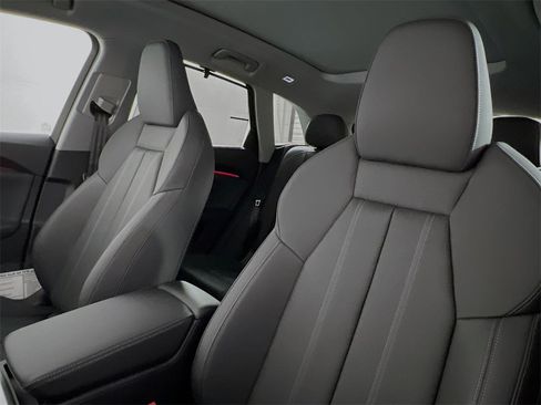 New 2025 Audi Q5 Premium Plus image 20