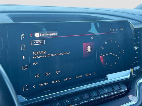 Used 2025 GMC Sierra 1500 SLT image 14