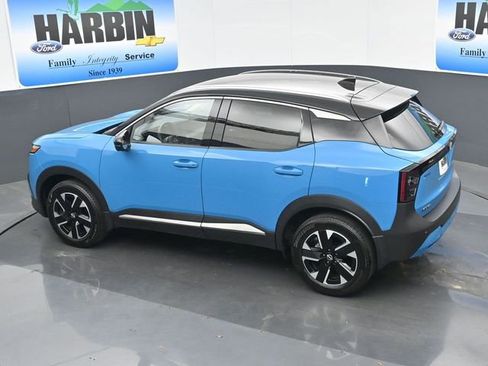 Used 2025 Nissan Kicks SR AWD/4WD image 24