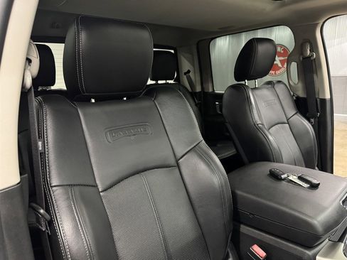 Used 2018 RAM 3500 Laramie w/ Snow Chief Group AWD/4WD image 37
