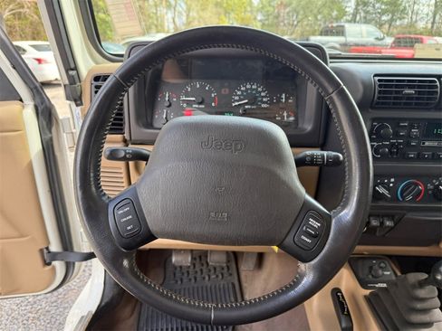 Used 1999 Jeep Wrangler Sahara image 20