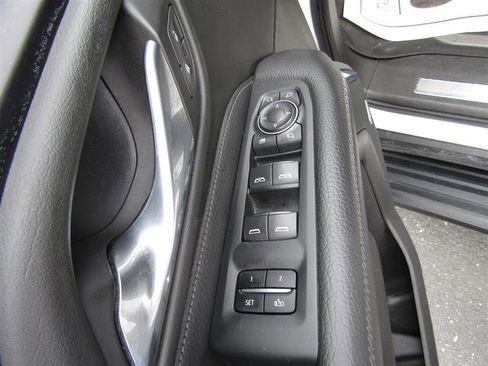 Used 2021 GMC Yukon Denali image 11