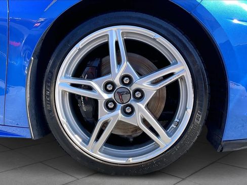 Used 2021 Chevrolet Corvette Stingray Premium Cpe w/ Z51 Performance Package image 10