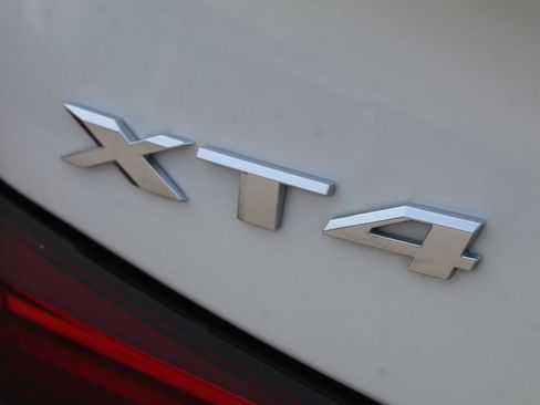 Used 2024 Cadillac XT4 Premium Luxury AWD/4WD image 11