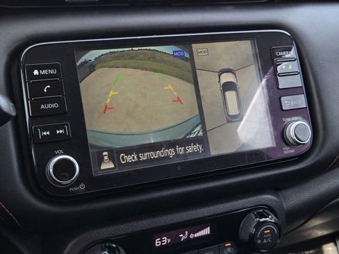 Used 2022 Nissan Kicks SR FWD image 14