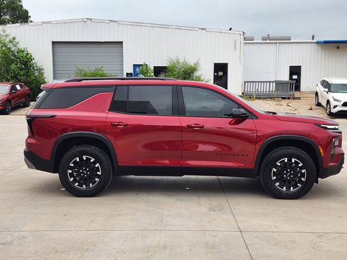 New 2026 Chevrolet Traverse Z71 w/ Driver Confidence Package AWD/4WD image 7
