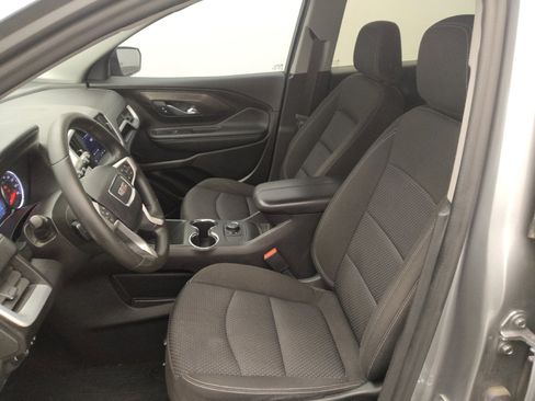 Used 2024 GMC Terrain SLE FWD image 17