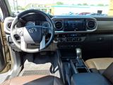 Used 2016 Toyota Tacoma Limited image 5