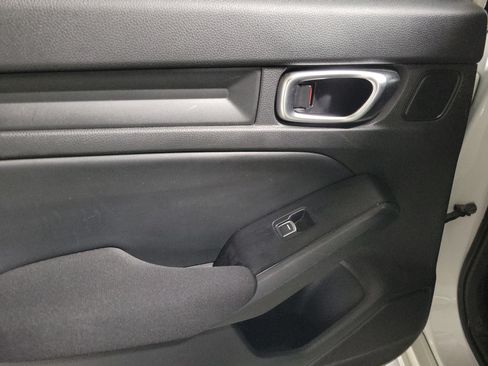 Used 2023 Honda Civic Sport image 12