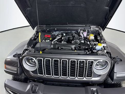 New 2026 Jeep Wrangler Unlimited Sahara AWD/4WD image 27