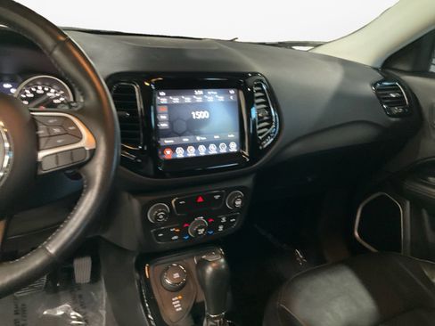 Used 2019 Jeep Compass Limited AWD/4WD image 12