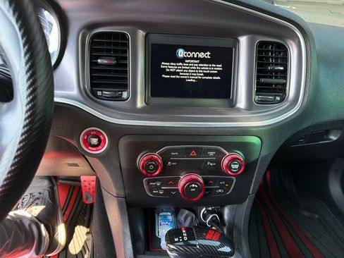 Used 2020 Dodge Charger SXT w/ Driver Convenience Group RWD image 3