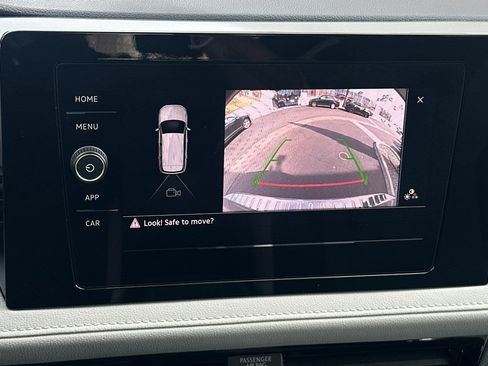 New 2026 Volkswagen Taos S FWD image 17