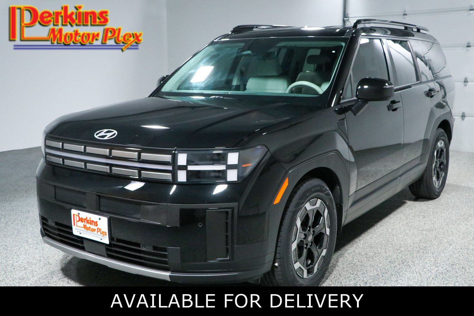 Used 2025 Hyundai Santa Fe SEL FWD image 1