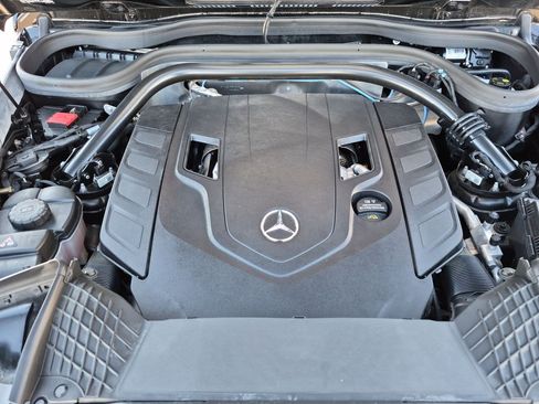 Used 2023 Mercedes-Benz G 550 image 27