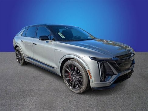 New 2026 Cadillac Lyriq V image 7
