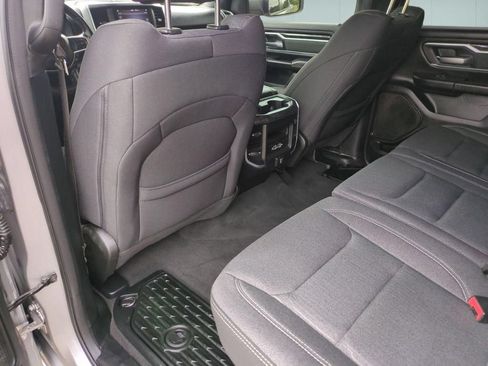 Used 2019 RAM 1500 Big Horn AWD/4WD image 38