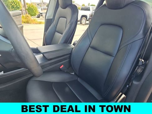 Used 2022 Tesla Model Y Long Range AWD/4WD image 16