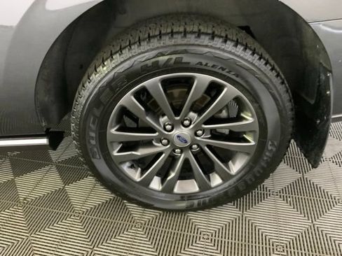 Used 2020 Ford Expedition Limited AWD/4WD image 12