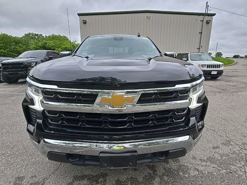 Used 2024 Chevrolet Silverado 1500 LT w/ Leather Package AWD/4WD image 13