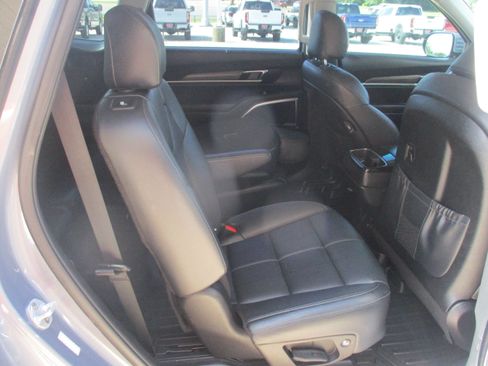Used 2020 Kia Telluride SX w/ Towing Package AWD/4WD image 9