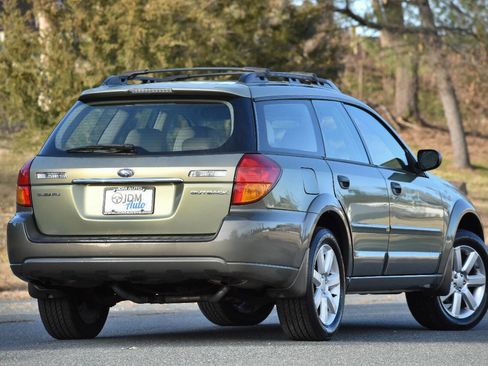 Used 2007 Subaru Outback 2.5i image 5