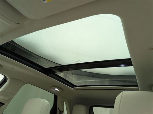 Certified 2023 Cadillac XT5 Premium Luxury w/ Technology Package image 19