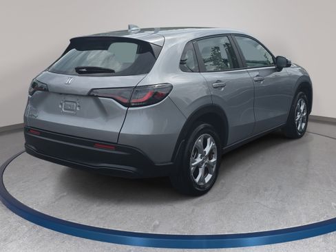 Used 2024 Honda HR-V LX image 5