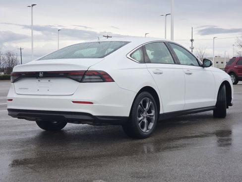 Used 2023 Honda Accord EX image 16