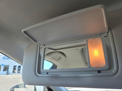 Used 2018 Honda Accord Touring image 19