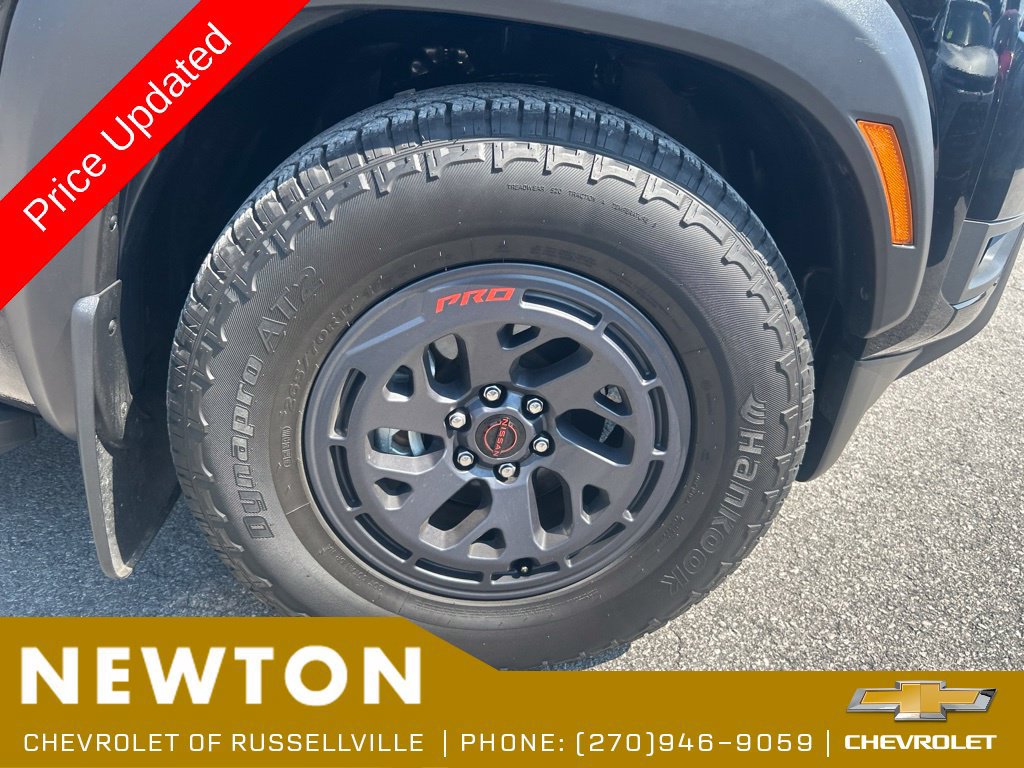 Used 2025 Nissan Frontier 2WD Crew Cab image 42