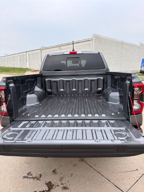 New 2026 Ford Ranger Lariat w/ Black Appearance Package AWD/4WD image 7