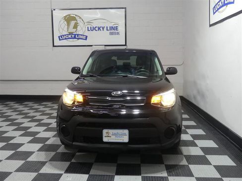 Used 2017 Kia Soul w/ Convenience Package image 2