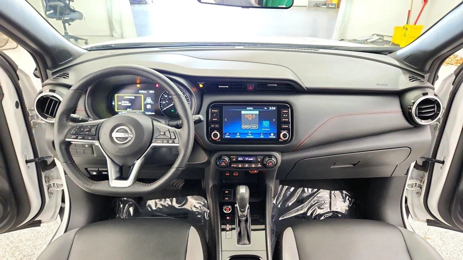 Used 2024 Nissan Kicks SR w/ SR Premium Package FWD image 27