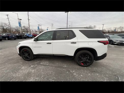 Certified 2023 Chevrolet Traverse Premier w/ Redline Edition image 5