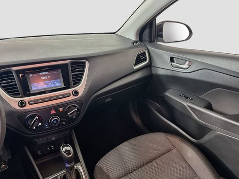 Used 2022 Hyundai Accent SE FWD image 24