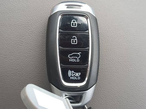 Used 2020 Hyundai Santa Fe Limited AWD/4WD image 28
